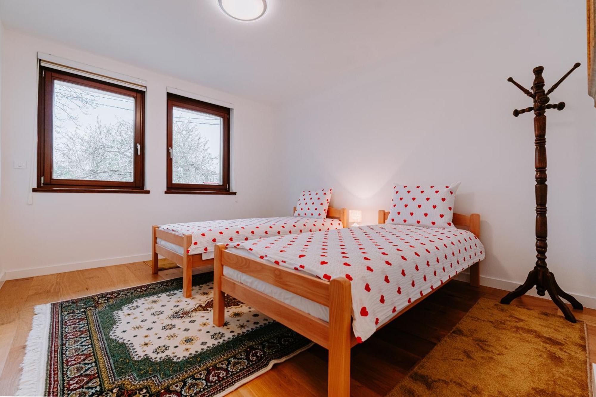 Appartement Jutro With Free Private Parking-garage *
